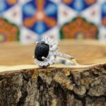 انگشتر عقیق مشکی نقره زنانه طرح حورا - Image 3