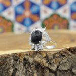 انگشتر عقیق مشکی نقره زنانه طرح سارین - Image 3