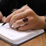 انگشتر عقیق سرخ نقره دست ساز مردانه طرح "الملک لله" - Image 4