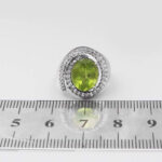 انگشتر زبرجد الماس تراش نقره زنانه طرح لوکس ساران - Image 2