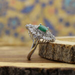 انگشتر زمرد الماس تراش نقره زنانه طرح ساها - Image 3