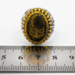 انگشتر حدید صینی نقره مردانه طرح دور طلایی "من یتق الله" - Image 4