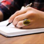 انگشتر حدید صینی نقره مردانه طرح "الا بذکر الله تطمئن القلوب" - Image 2