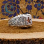 انگشتر حرز امام جواد (ع) نقره دست ساز مردانه و زنانه طرح قلم زنی کیارنگ - Image 2