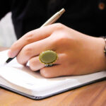 انگشتر یشم نقره مردانه طرح دور طلایی مؤید - Image 4