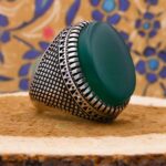 انگشتر عقیق سبز نقره مردانه طرح فاخر کاوش - Image 4