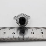 انگشتر عقیق مشکی نقره زنانه طرح ملیکه - Image 2