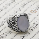 انگشتر عقیق کبود یمنی نقره مردانه طرح مهرخو - Image 2