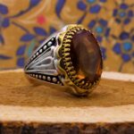 انگشتر الکساندریت الماس تراش نقره مردانه طرح دور طلایی کاموس - Image 3