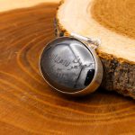 گردنبند حدید صینی زنانه و مردانه نقره طرح تور + حکاکی ذکر رزق و روزی - Image 2