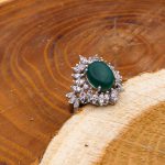 انگشتر عقیق سبز نقره زنانه طرح افشانه - Image 3