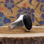 انگشتر عقیق مشکی نقره دست ساز مردانه طرح معید + حرز امام جواد (ع) - Image 2