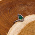 انگشتر عقیق سبز نقره زنانه طرح نارین - Image 3