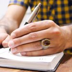 انگشتر الکساندریت الماس تراش نقره مردانه دور طلایی طرح آزادمهر - Image 3