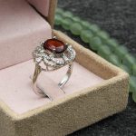 انگشتر گارنت الماس تراش نقره زنانه طرح پونه - Image 3