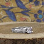 حلقه تک نگین نقره زنانه طرح عاطفه - Image 2