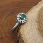 انگشتر زمرد الماس تراش نقره زنانه طرح هانیس - Image 2