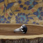 انگشتر عقیق مشکی نقره مردانه طرح سخنور - Image 2