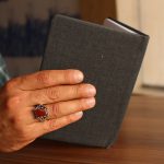 انگشتر عقیق سرخ نقره مردانه طرح رهبری - Image 3