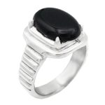 انگشتر عقیق مشکی یمنی نقره مردانه طرح ماناد