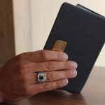 انگشتر یاقوت کبود الماس تراش نقره مردانه دست ساز طرح کاووس - Image 4