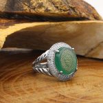 انگشتر عقیق سبز نقره زنانه طرح ثریا + حرز امام جواد (ع) + آیت الکرسی - Image 2
