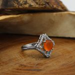انگشتر عقیق سرخ یمنی نقره زنانه طرح عسل - Image 2