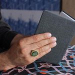 انگشتر عقیق سبز نقره مردانه طرح ابوذر + حرز امام جواد (ع) + آیت الکرسی - Image 3