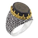 انگشتر عقیق مشکی نقره مردانه طرح مزدا + حرز امام جواد (ع) + آیت الکرسی