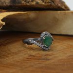 انگشتر زمرد الماس تراش نقره زنانه طرح ساقی - Image 3