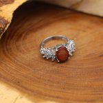 انگشتر عقیق سرخ نقره زنانه طرح پرستو + حرز امام جواد (ع) + آیت الکرسی - Image 3