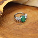 انگشتر عقیق سبز نقره زنانه طرح پرستو + حرز امام جواد (ع) + آیت الکرسی - Image 3