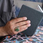 انگشتر عقیق سبز نقره مردانه طرح سامر + حرز امام جواد (ع) + آیت الکرسی - Image 3