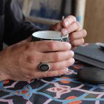 انگشتر عقیق مشکی نقره مردانه طرح سردار دلها + حرز امام جواد (ع) + آیت الکرسی - Image 3