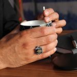 انگشتر عقیق مشکی نقره مردانه طرح رهبری + حرز امام جواد (ع) + آیت الکرسی - Image 4