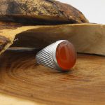 انگشتر عقیق یمنی نقره دست ساز مردانه طرح همایون + حرز امام جواد (ع) - Image 2