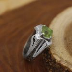 انگشتر زبرجد الماس تراش نقره مردانه دست ساز طرح ایرج - Image 2