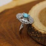 انگشتر فیروزه نیشابوری نقره زنانه طرح مینا - Image 2