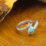 انگشتر فیروزه نیشابوری نقره زنانه طرح رازقی - Image 2