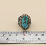 انگشتر فیروزه نیشابوری دست ساز نقره مردانه طرح قلم زنی فاخر فردین - Image 5