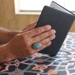 انگشتر فیروزه نیشابوری دست ساز نقره مردانه طرح قلم زنی فاخر ثامن - Image 4