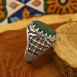 انگشتر عقیق سبز نقره مردانه طرح یوحنا + حرز امام جواد (ع) + آیت الکرسی - Image 3