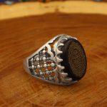 انگشتر عقیق مشکی نقره مردانه طرح یوحنا + حرز امام جواد (ع) + آیت الکرسی - Image 2