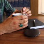 انگشتر عقیق سبز نقره مردانه طرح دورطلایی یا زهراء 2 - Image 3