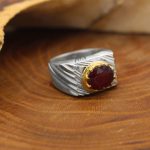انگشتر یاقوت سرخ الماس تراش نقره مردانه دست ساز طرح شاهسوند - Image 2