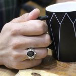 انگشتر عقیق مشکی نقره مردانه طرح یا حسین (ع) + حرز امام جواد (ع) + آیت الکرسی - Image 4