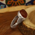 انگشتر عقیق سرخ یمنی نقره مردانه طرح رمضان - Image 3