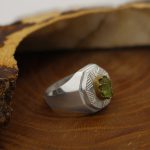 انگشتر زبرجد الماس تراش نقره مردانه دست ساز طرح دور طلایی صدیق - Image 3