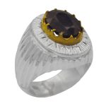 انگشتر یاقوت کبود الماس تراش نقره مردانه دست ساز طرح دور طلایی فرمانده