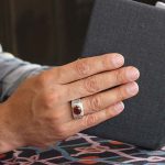 انگشتر یاقوت سرخ الماس تراش نقره مردانه دست ساز طرح دورطلایی ماهزاد - Image 4